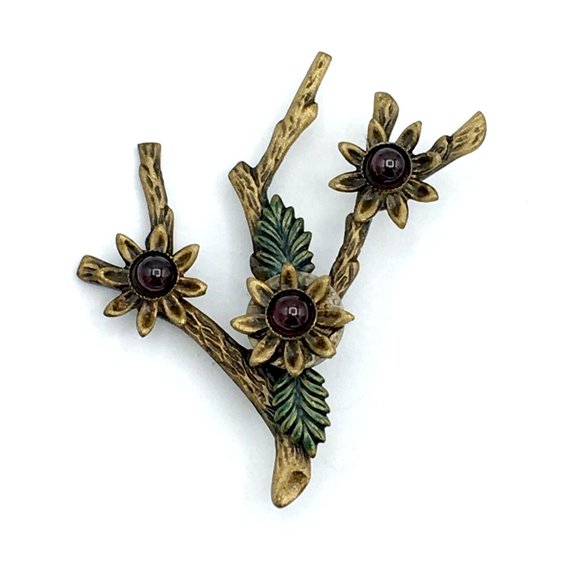 GARNET CABOCHON flower brooch - figural tree branch & leaves metal enamel pin - Picture 1 of 7